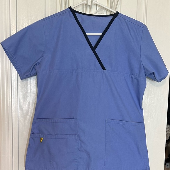 Women’s Spread Good Cheer Scrubs 1 Set - Picture 2 of 4